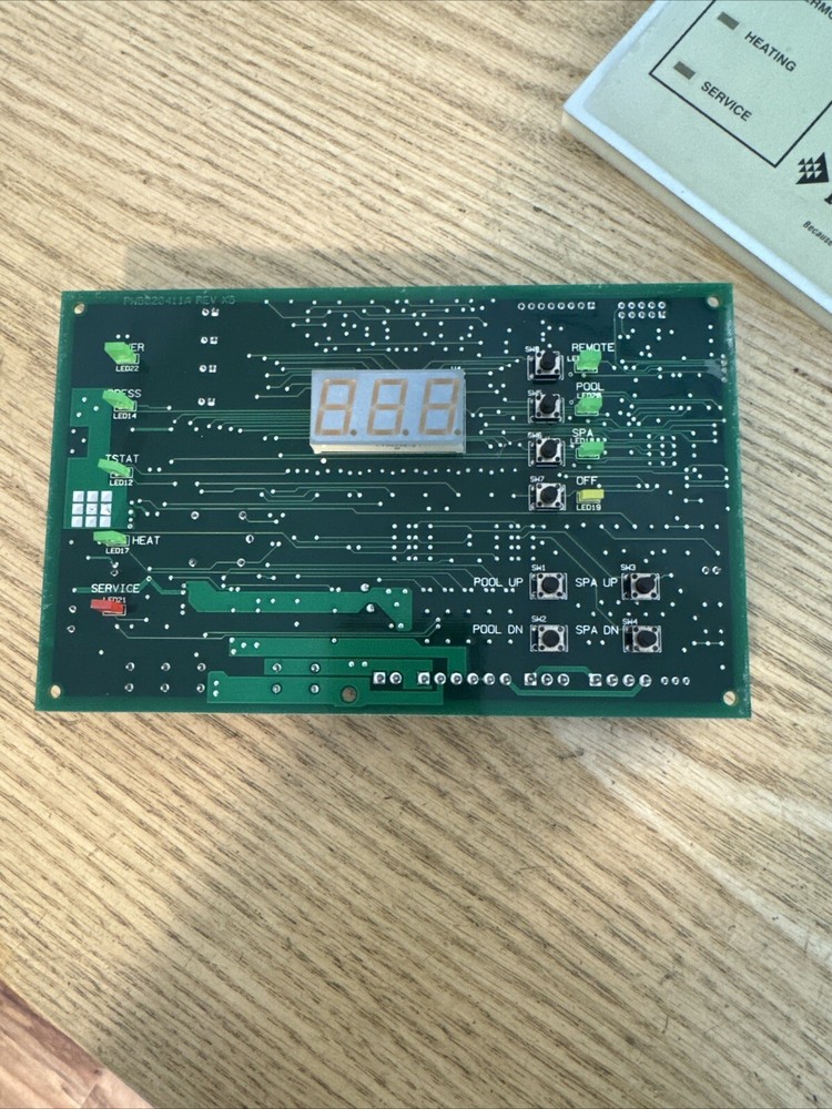 PENTAIR 472100 Digital Display Temperature Controller Circuit Board