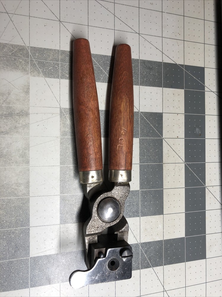 IDEAL BULLET MOLD .45 cal 451 365 #4
