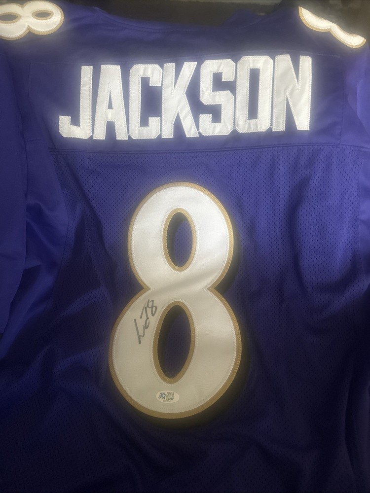 Lamar Jackson Signed Autographed Baltimore Ravens Custom Jersey