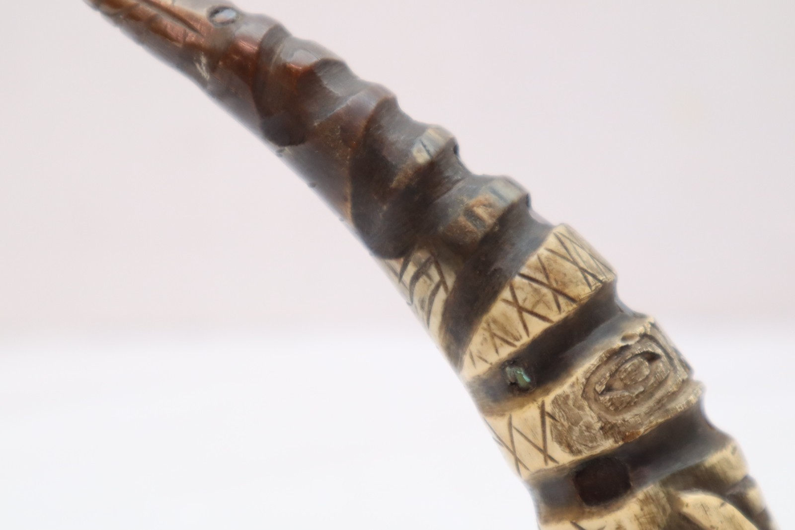 OLD HAIDA-TLINGIT ANTIQUE CEREMONIAL LADLE Horn Spoon Handle Carved Totem Inlaid