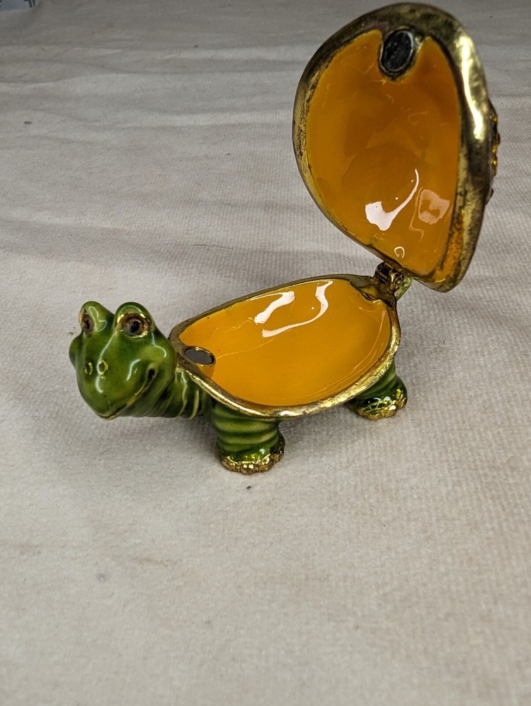 Vintage Turtle Character Amber like crystal Figure