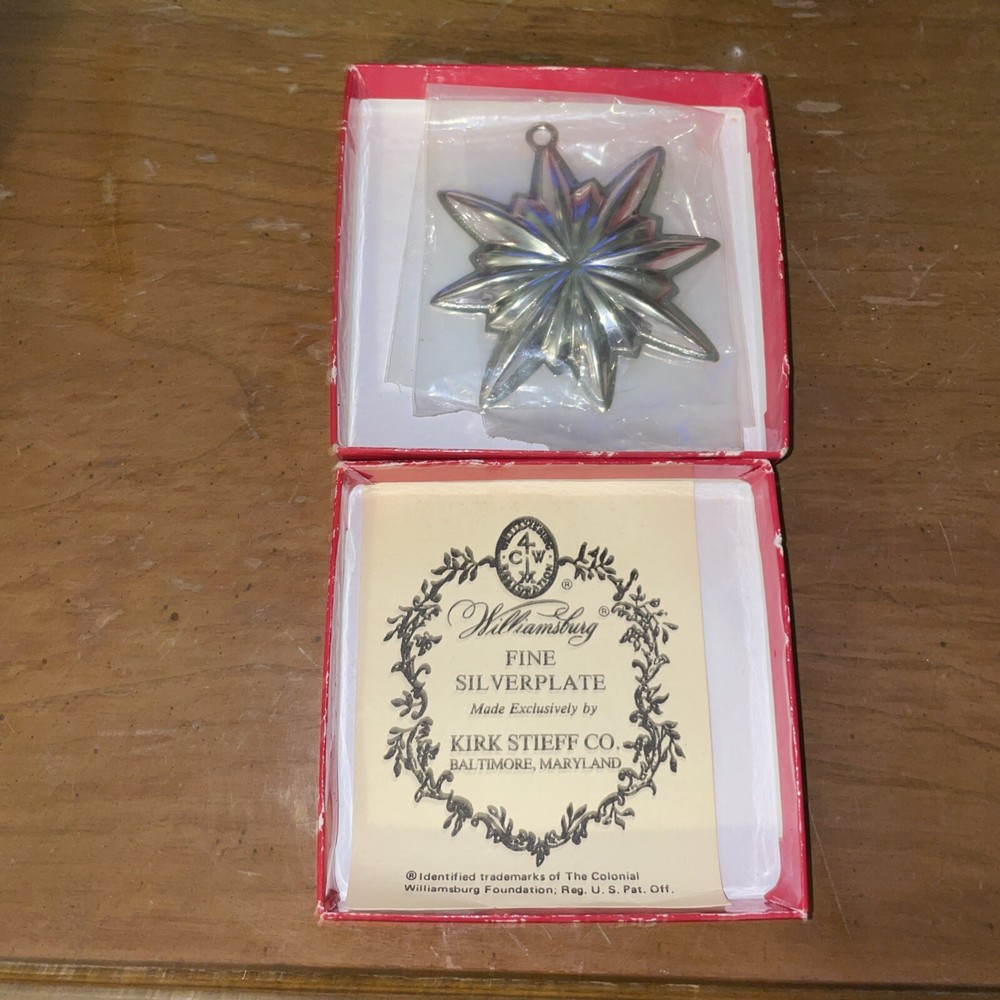 Vintage 1981 Williamsburg Silverplate Christmas Star  by Kirk Stieff, Balt