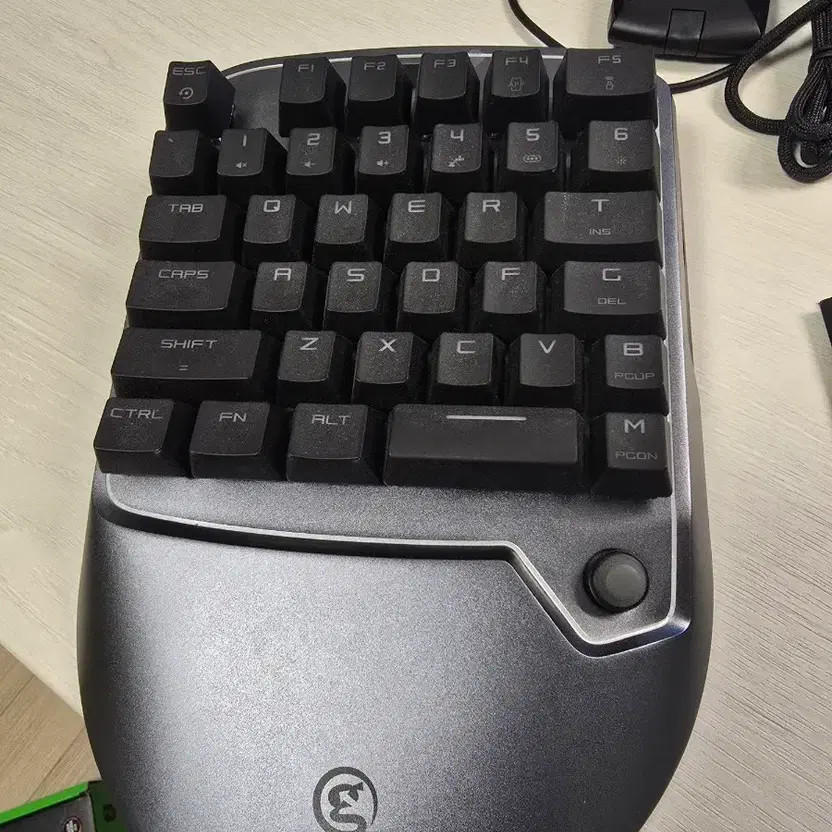 VX2 AimSwitch Wireless FPS One-Hand Keyboard & Mouse Set