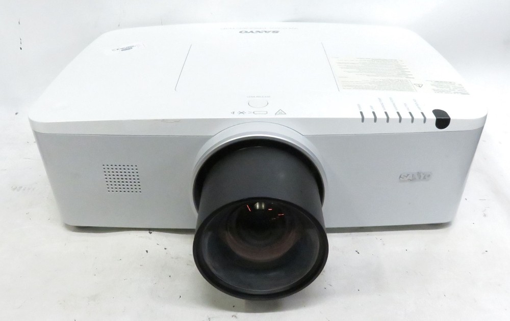 Sanyo PLC-ZM5000L Projector W/ Lens * B- Possible Issues