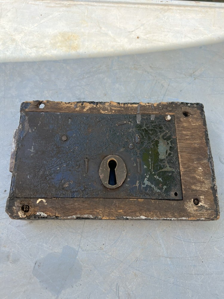 Large antique castle door lock With Key
