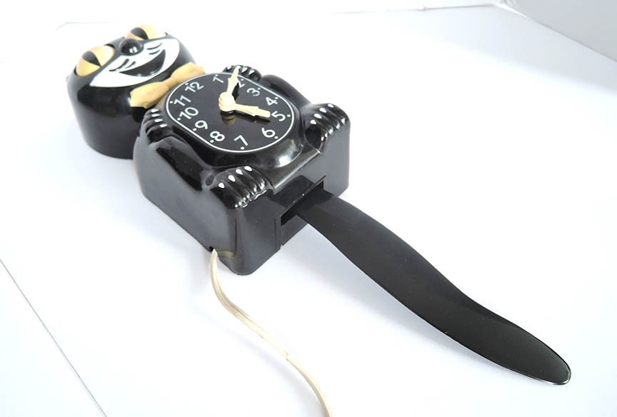 SUPER NICE, VINTAGE KIT CAT KLOCK CLOCK MODEL D8 FULLY WORKING COMPLETE IN BOX