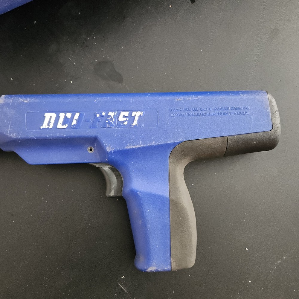 Duo-Fast DF-27 .27 Caliber Semi-Automatic Powder Actuated Tool
