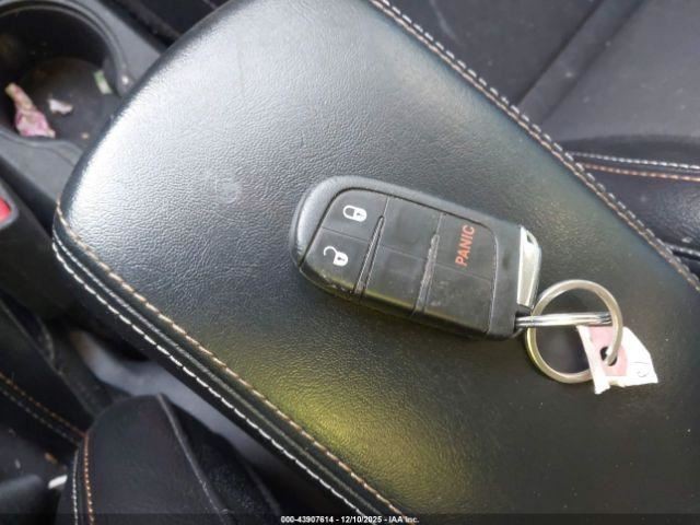 COMPASS 2018 Glove Box 4968077