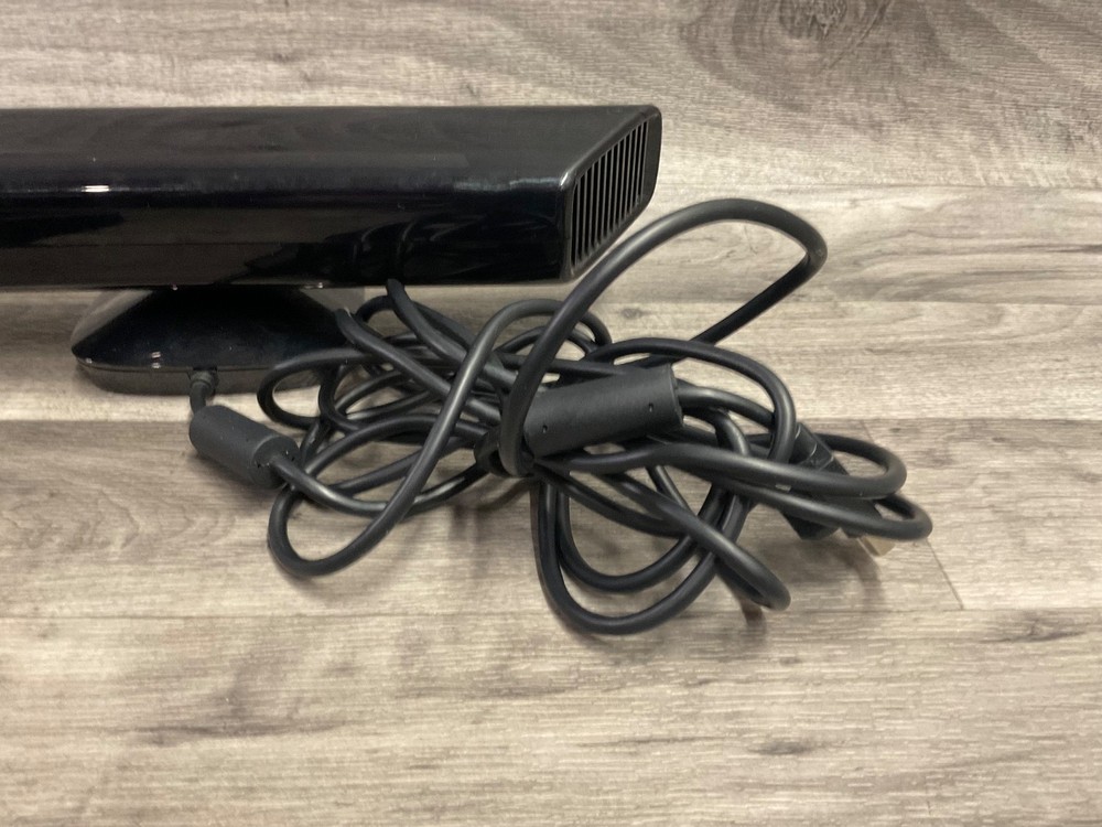 Microsoft Xbox 360 Genuine Kinect Sensor 1414 - Working