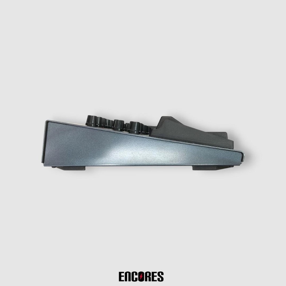 BOSS ME-80 Guitar Multiple Effects Processor with Box and Adapter