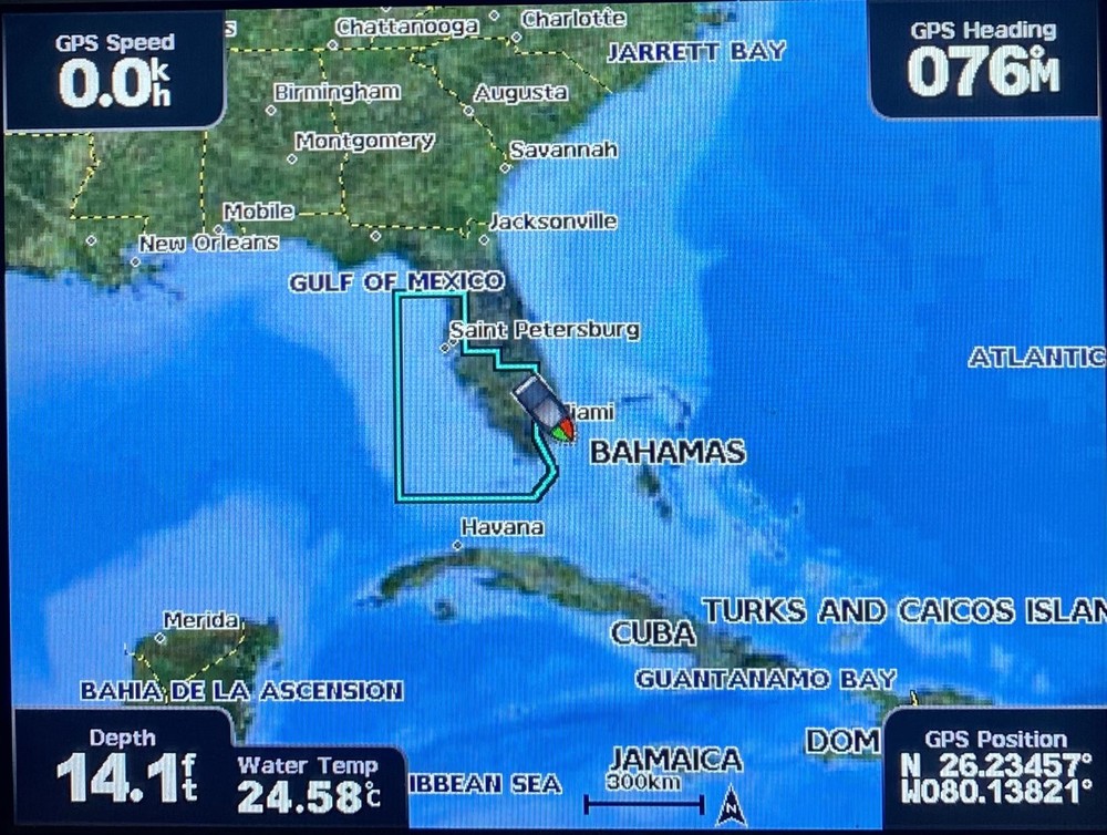 Garmin GPSMap 4208 Chartplotter 8" Head Unit w/Sun Cover~ *New LCD*~