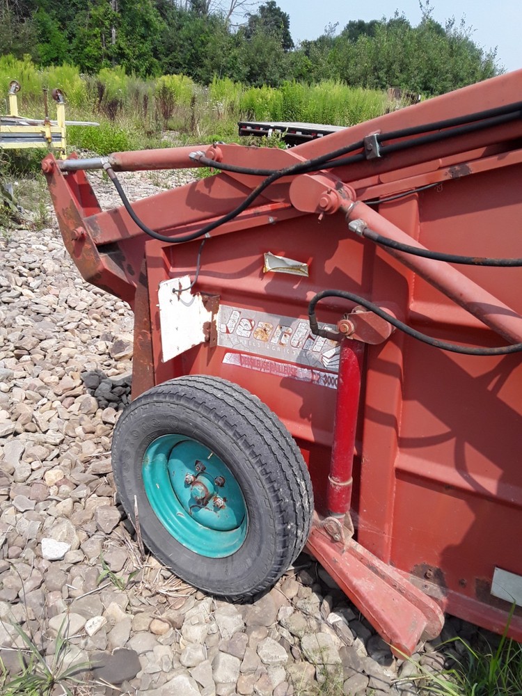 Jeantil DP 3000 Straw Unloader/Distributor