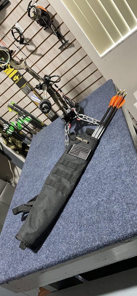 Durable Black Arrow Quiver with Adjustable Strap - Perfect for Target Practice
