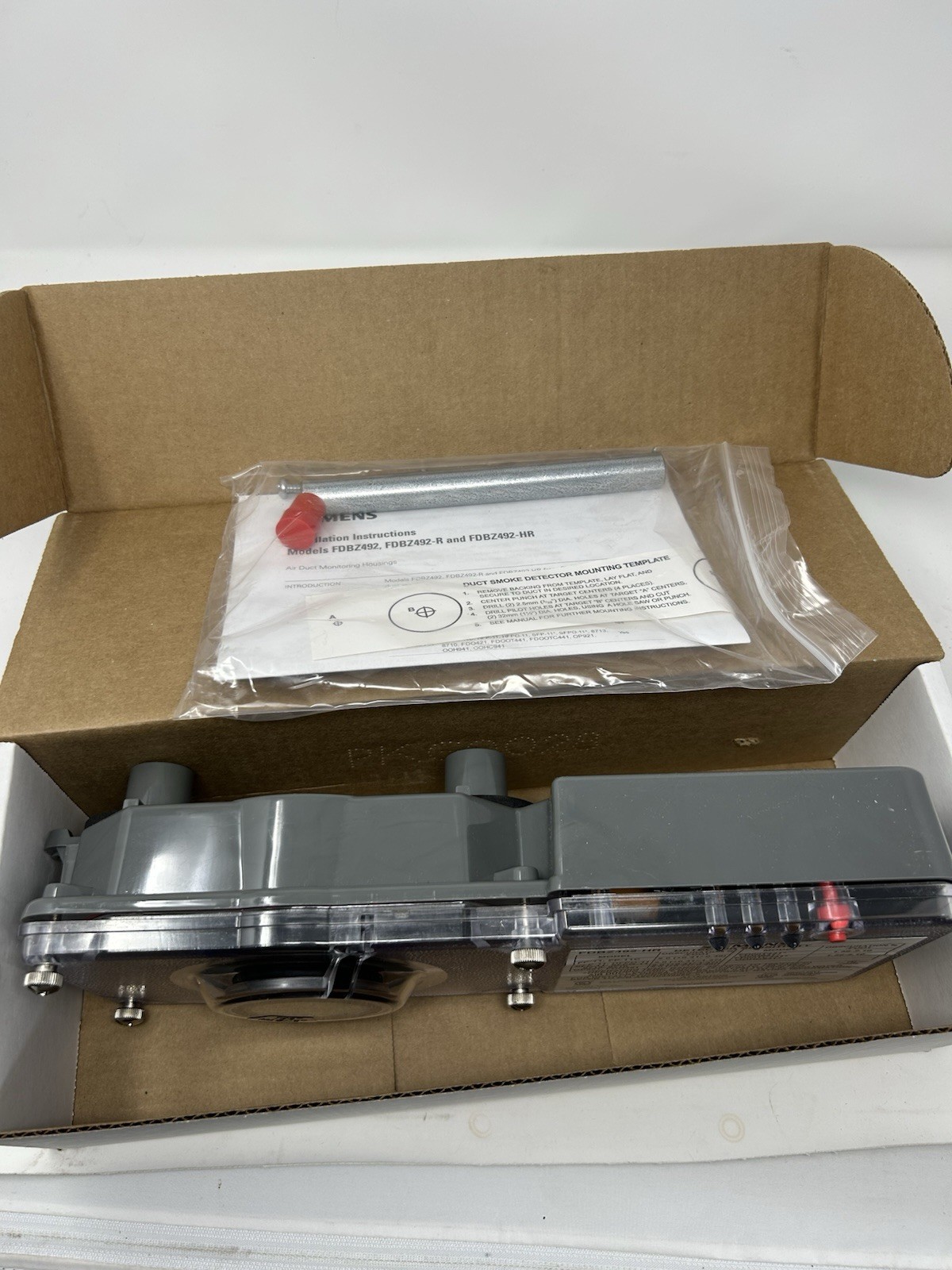 New Siemens FDBZ492-HR Duct Smoke Detector S54319-B23-A1