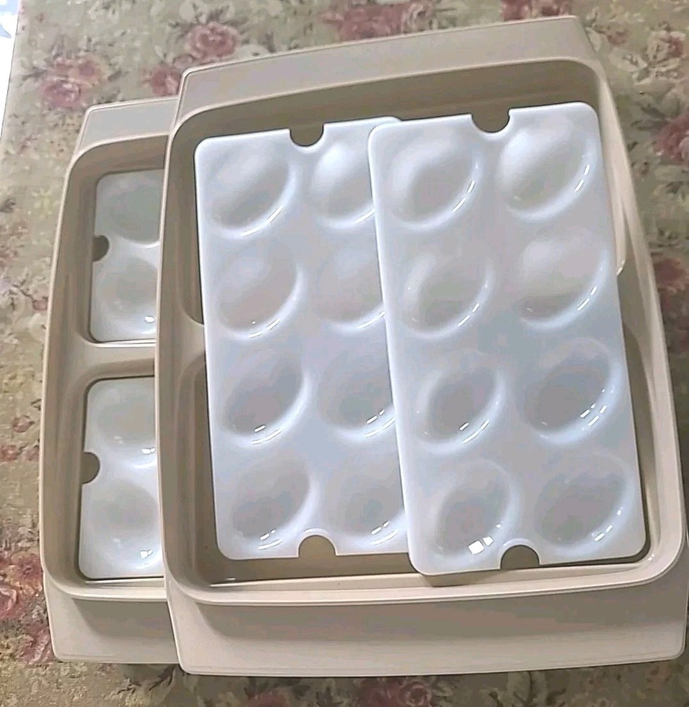 Tupperware Deviled Egg Keeper Taker 2 Trays