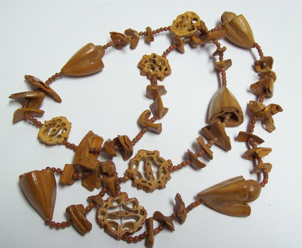 FUNKY Vintage MIXED NUTS Necklace