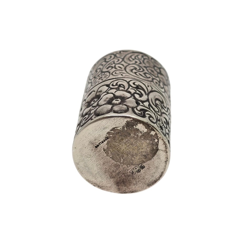 Gorham Sterling Silver Repousse Thread Holder #23329