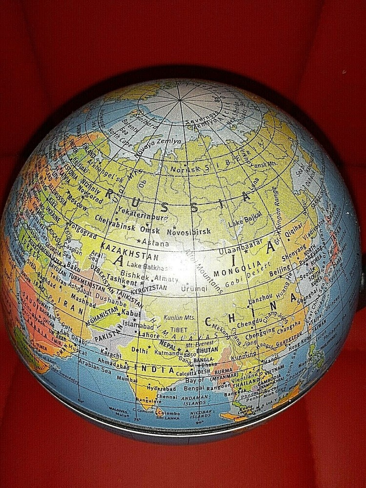 4" WORLD GLOBE