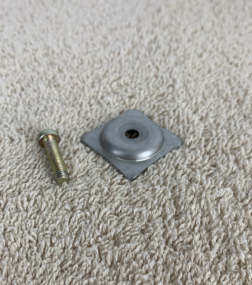 YAMAHA CA-800 SCREW FOR BOTTOM CABINET