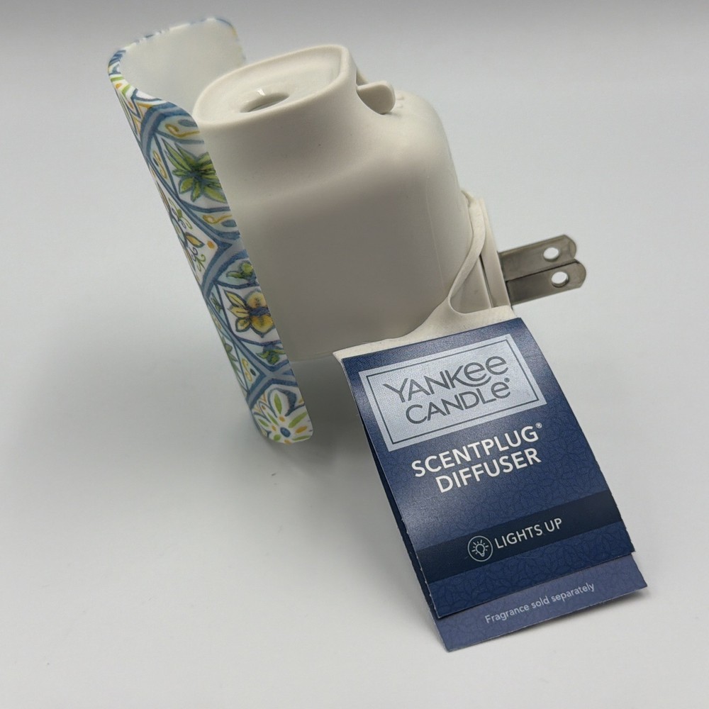 Yankee Candle ScentPlug Diffuser - Hello Italy! - Lights Up - **NEW**