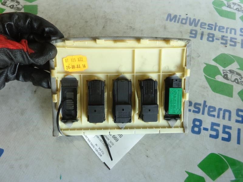 525I 2004 Electrical, Misc 8136699