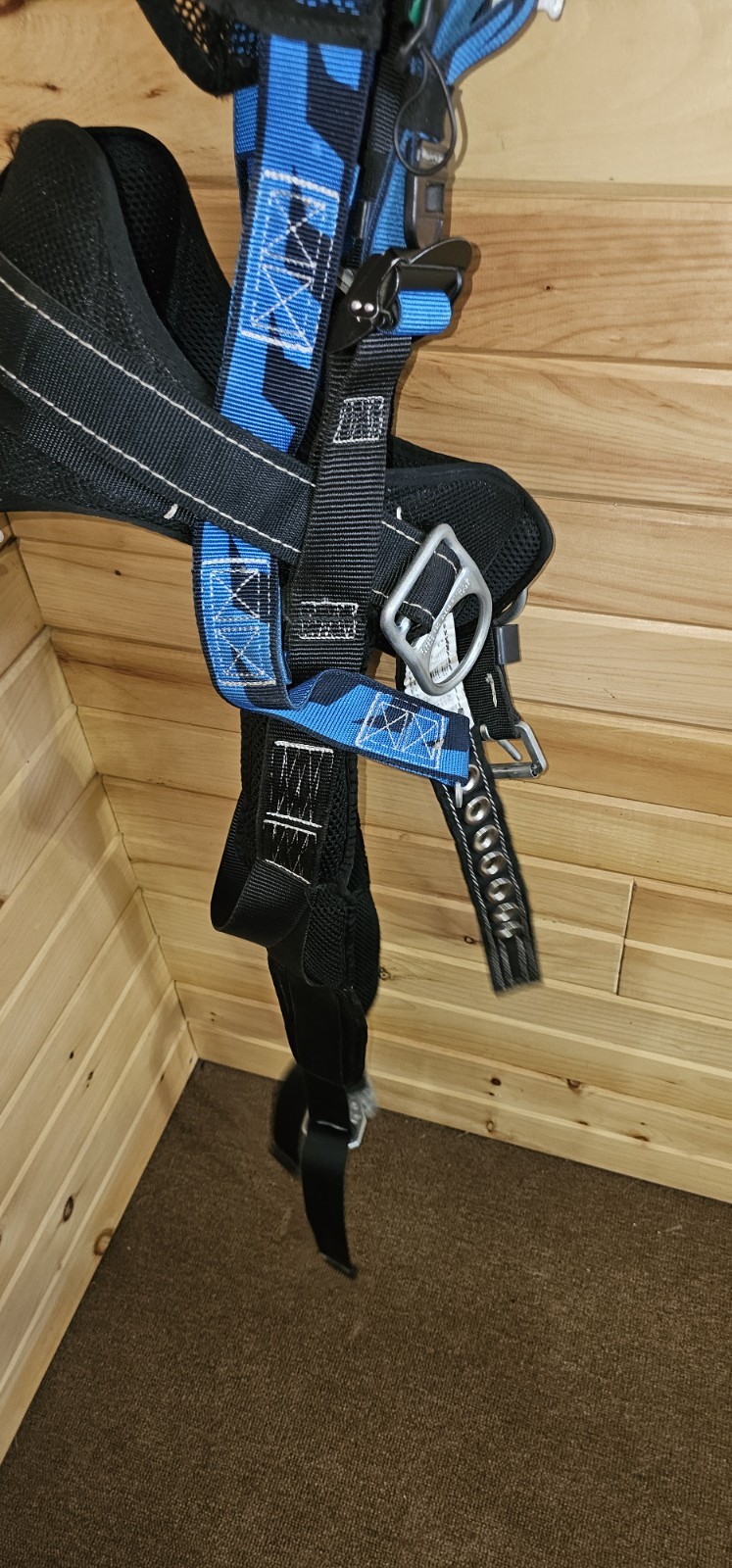 HONEYWELL MILLER AC-QC-BDP/UBL Full Body Harness AirCore L/XL