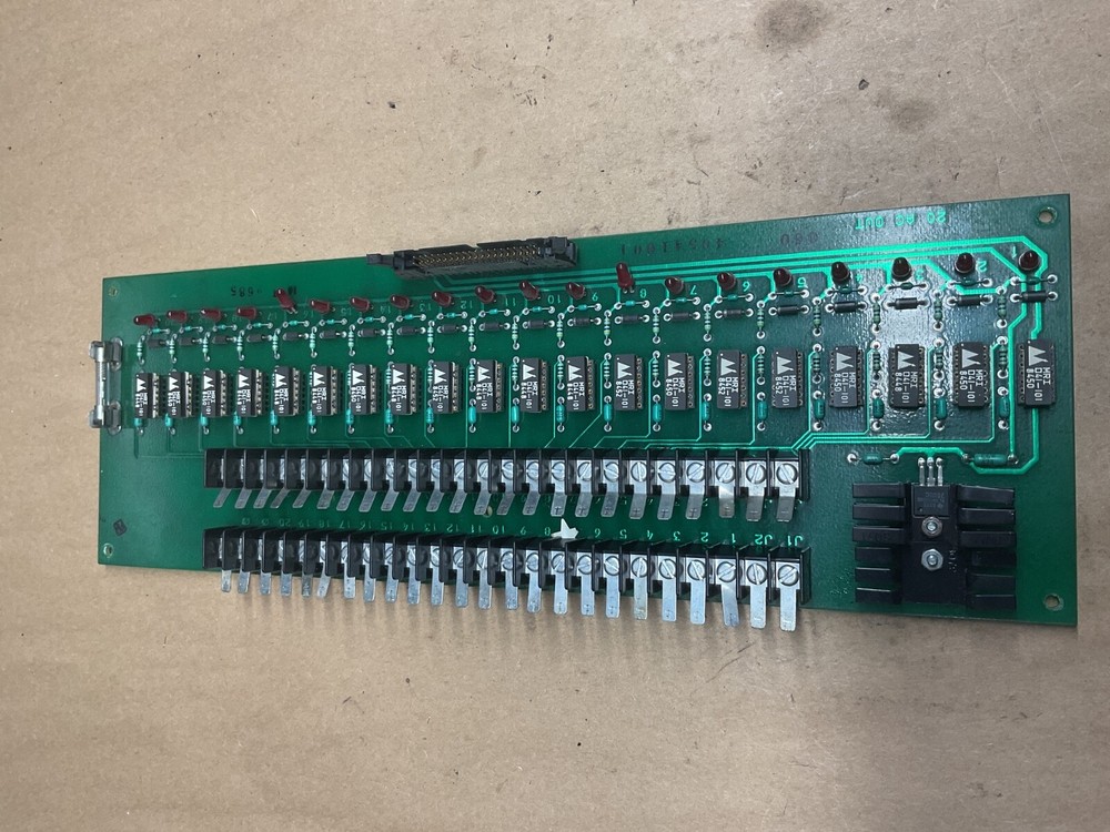 Universal Instruments 40540901 Circuit Board #4023PT121