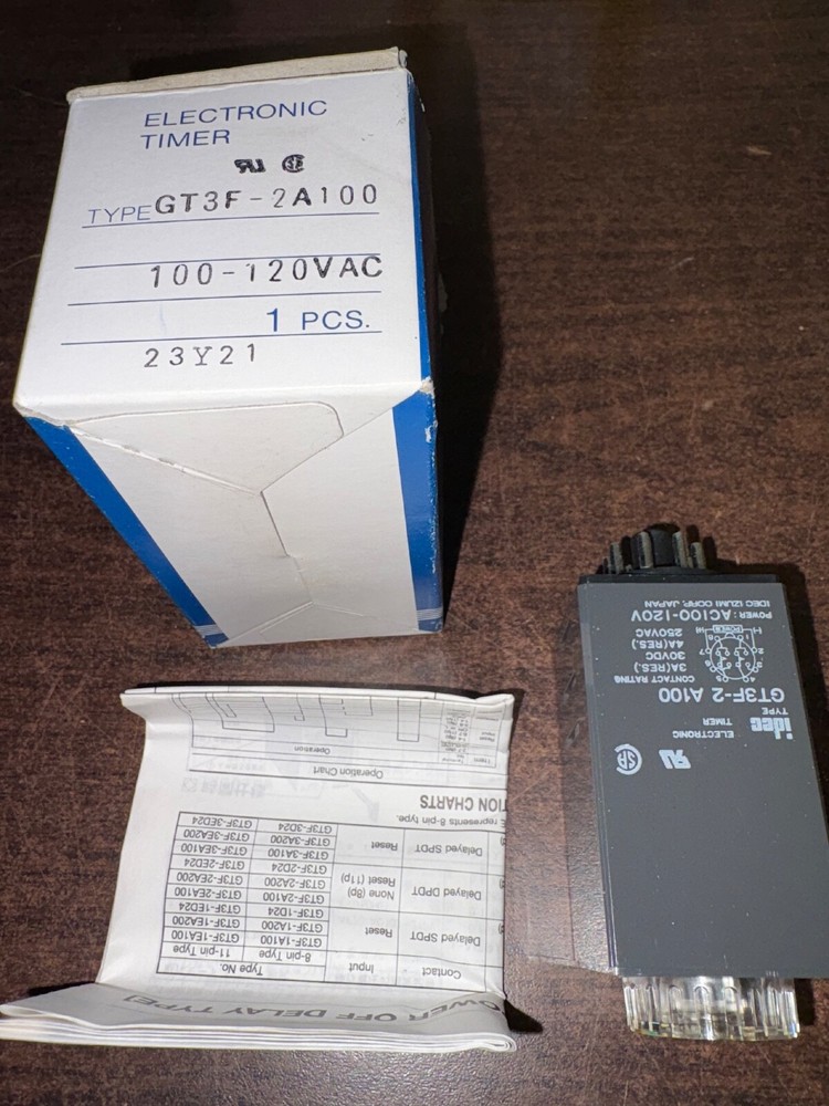 NEW IDEC GT3F-2A100 ELECTRONIC TIMER B395