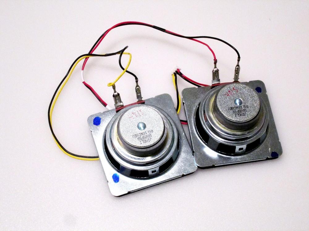 Sanyo FW32D08F Complete Speaker Set