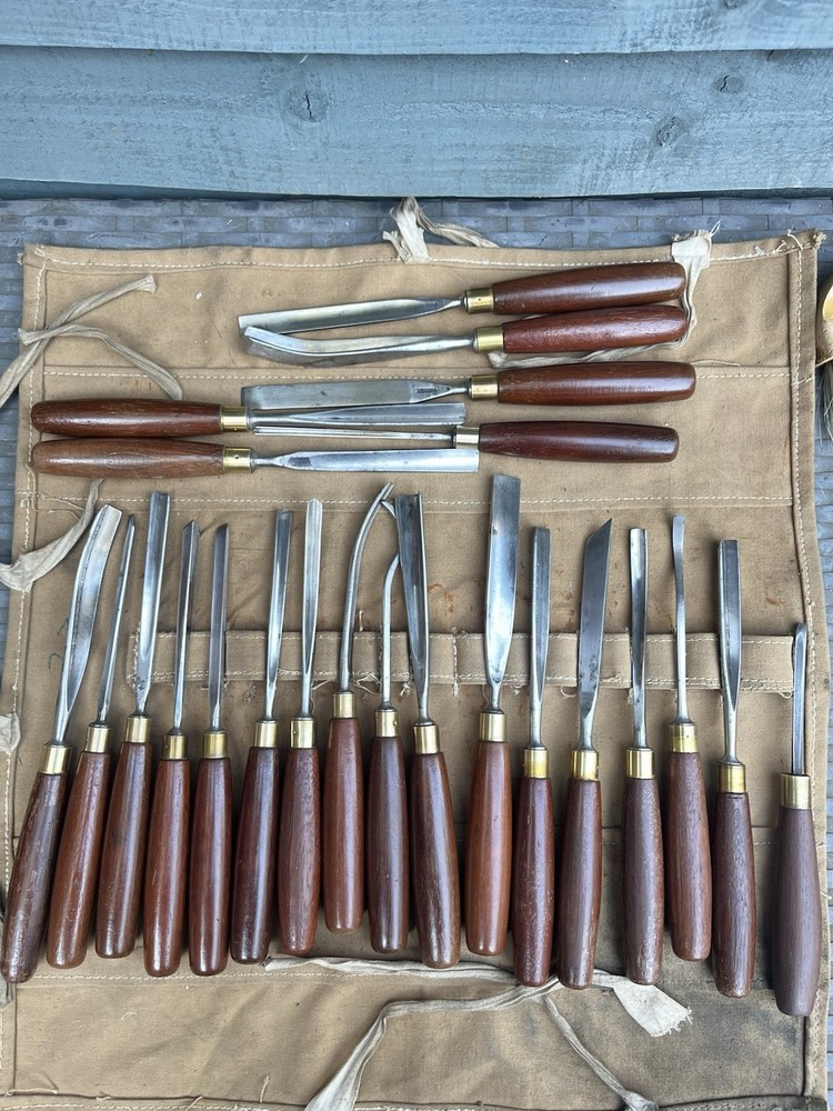 Lovely Antique Set Of 23 Marples & Sons Carving Chisels Gouges In Roll