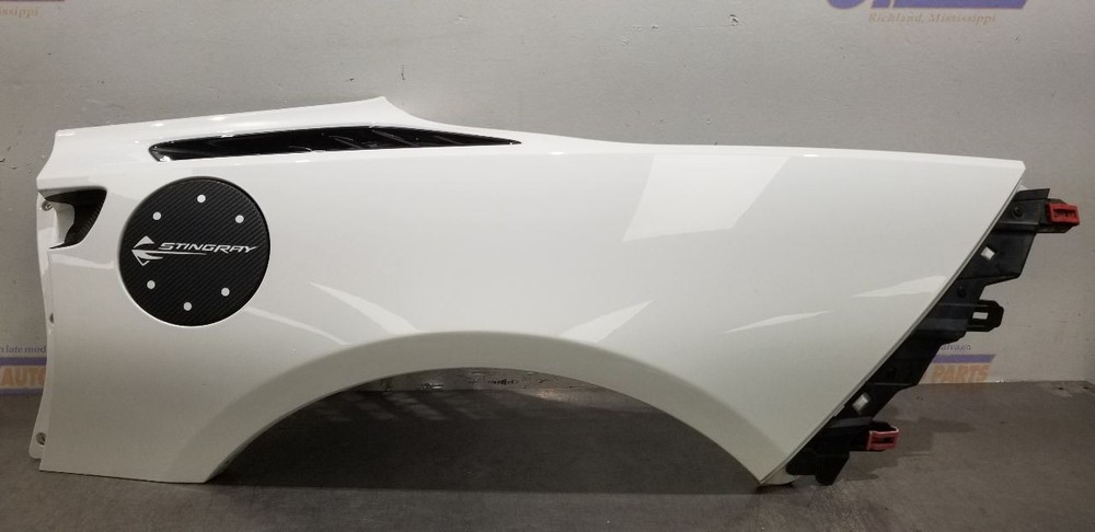 14 CHEVY CORVETTE C7 COUPE QUARTER PANEL LEFT DRIVER WHITE