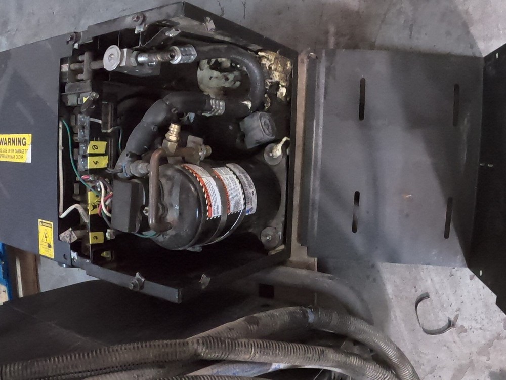 ComfortPro Diesel Auxiliary Power Unit + COMPRESSOR