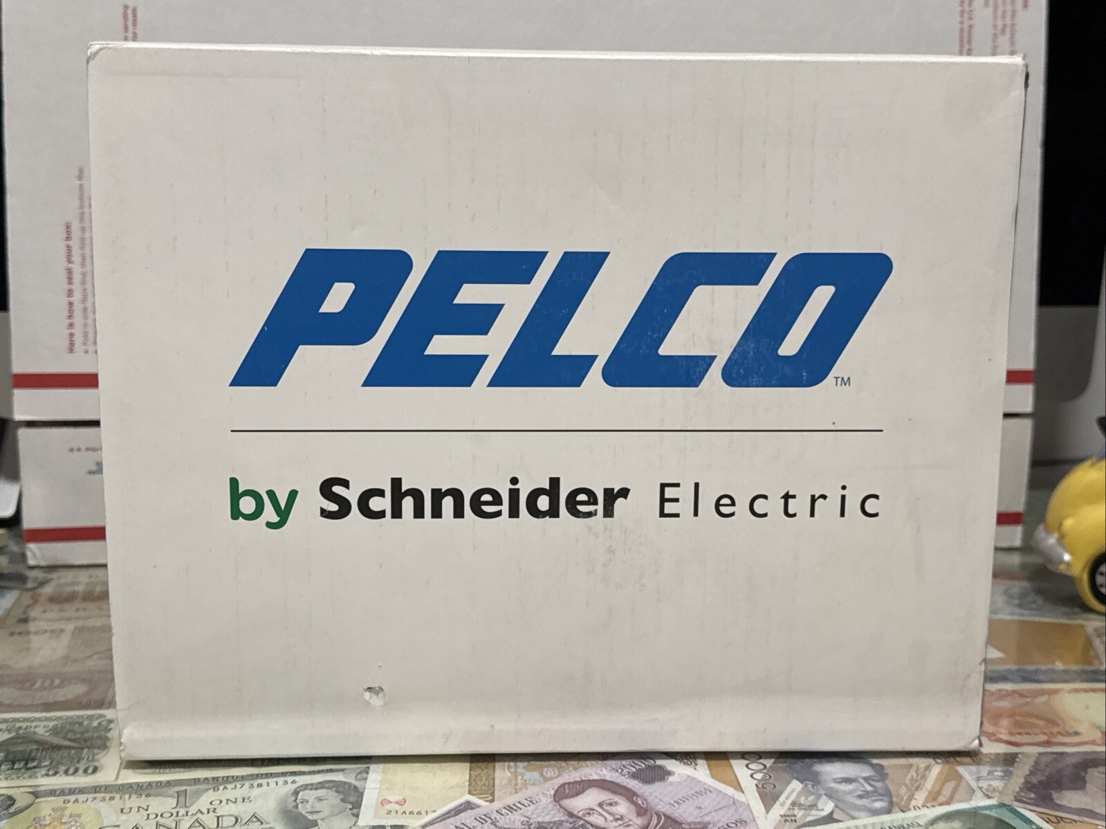 Pelco EVO-12NMD 12 Megapixel Outdoor 360-Degree Surface Mount Network Camera