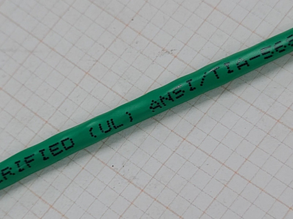 General Cable GenSPEED 5000 24/4P Cat5E UTP Plenum Network Cable CMP Green/100ft