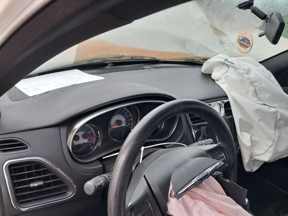 200 2014 Glove Box 4773226