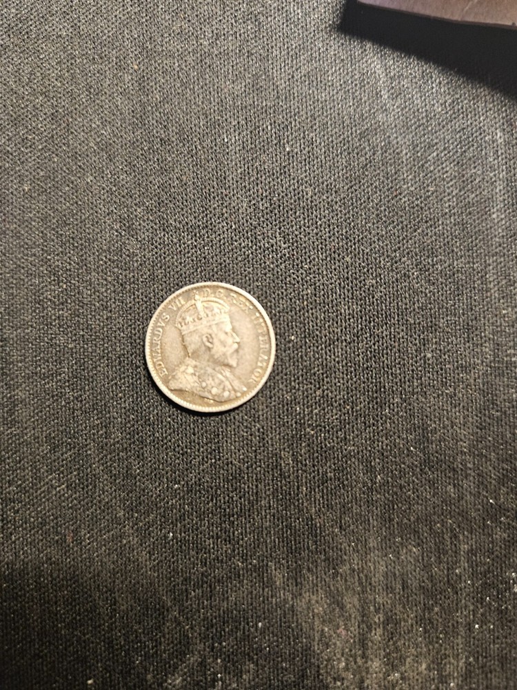 AU 1910 Canada Five 5 Cent Silver Pointed Leaves