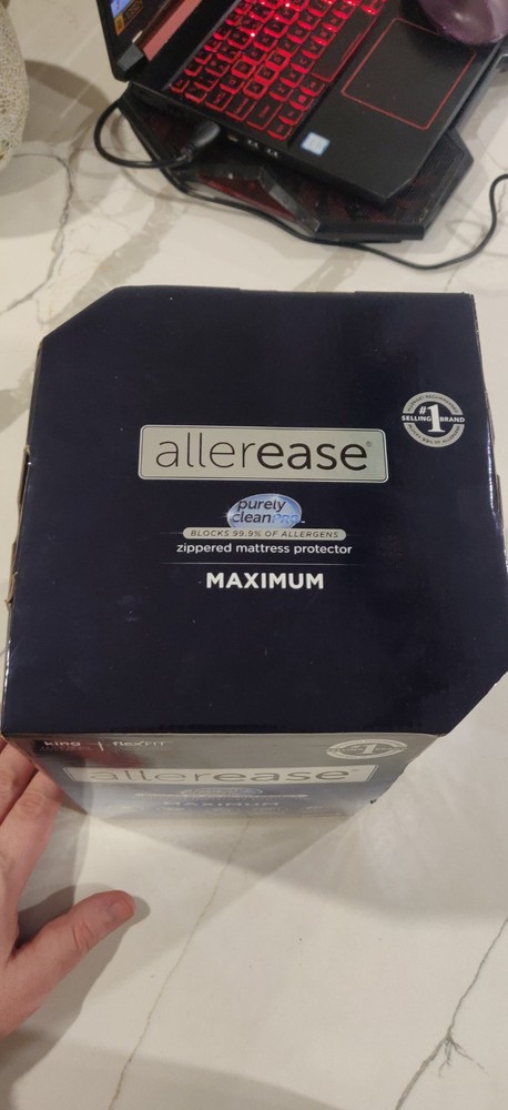 AllerEase King Mattress Protector Zip Waterproof Antimicrobial White