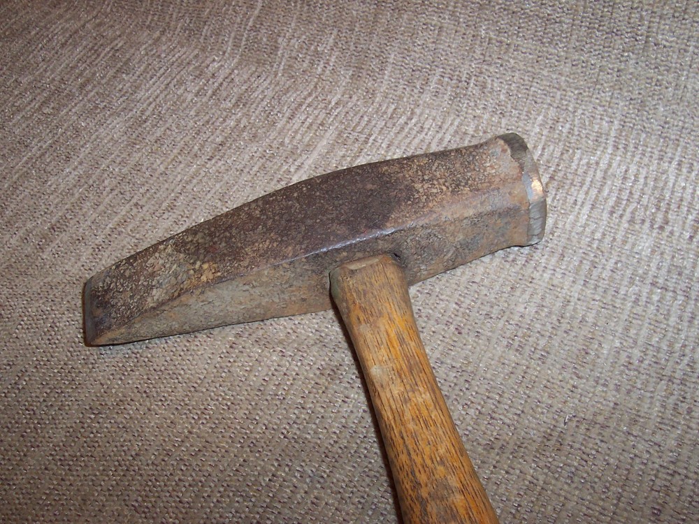 Large Heavy Hubbard Blacksmiths Handled Chisel Antique Forge Anvil Barn Tool