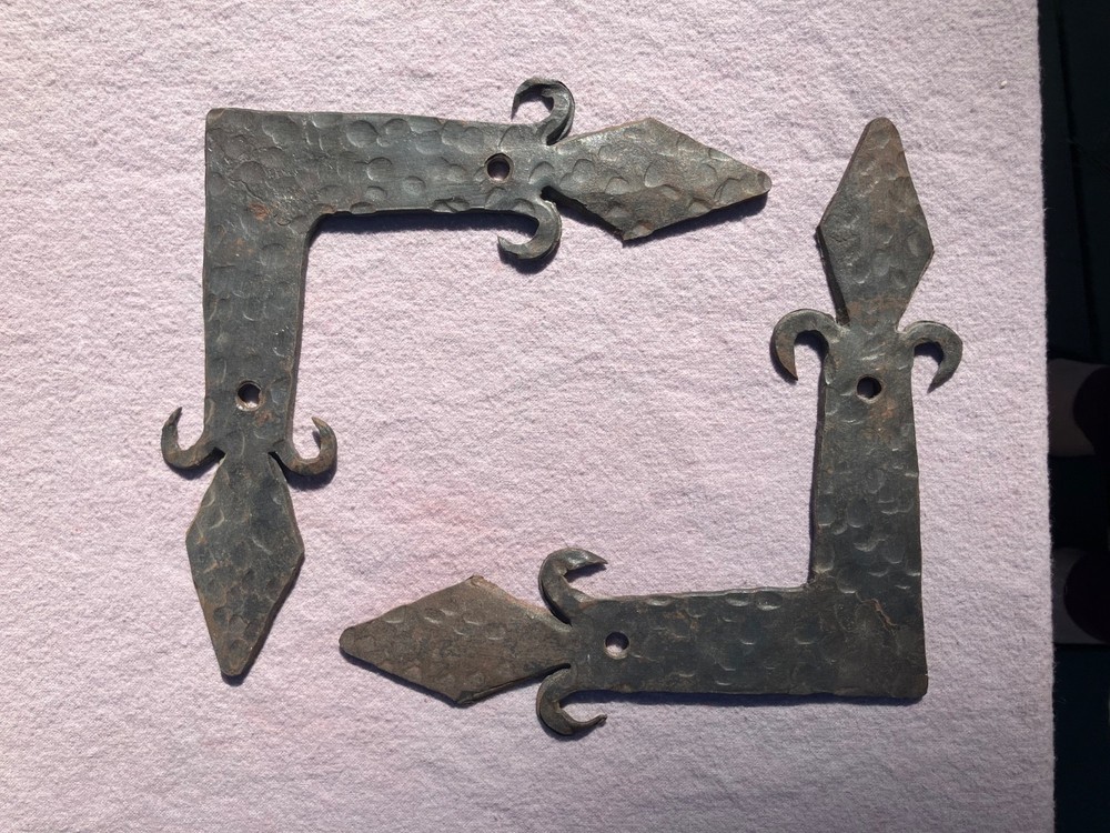 Mexican hand forged iron corner set