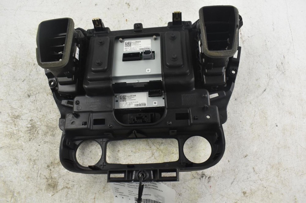 2018 GMC Terrain Used Display Screen - No Anti-Theft Code, Reprogram Required