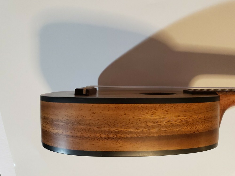 Ukulele Pineapple Soprano Solid Wood