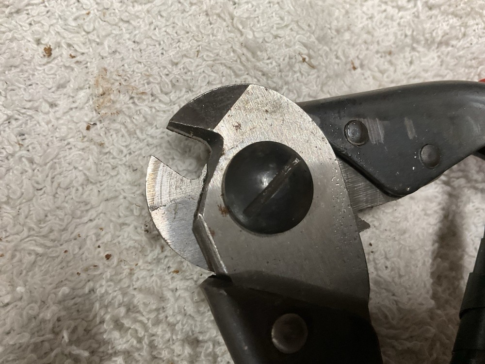 Cable cutters Used