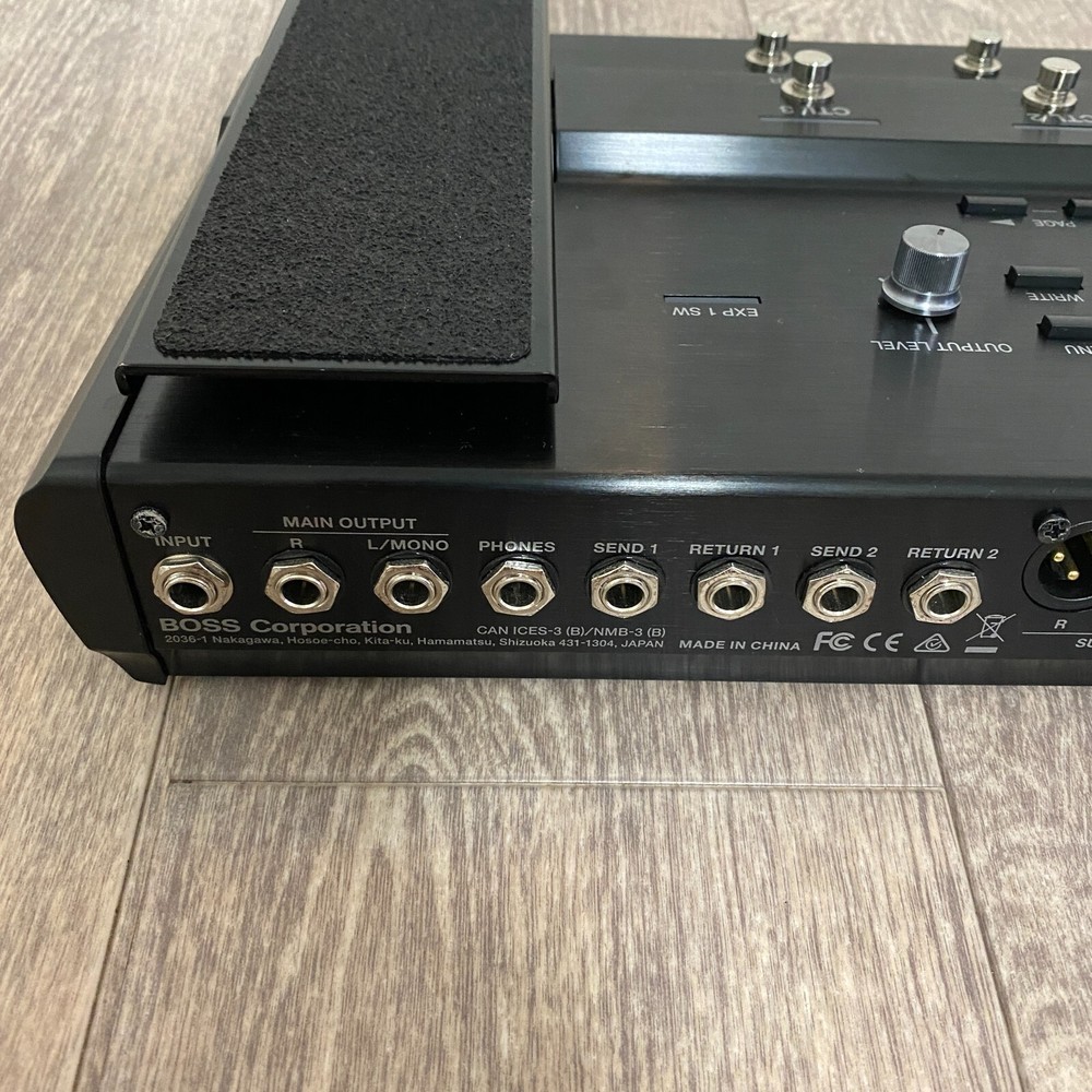 Boss GT-1000 Guitar Effects Processor Multi-Effects Pedal ※With / Adapter & Case