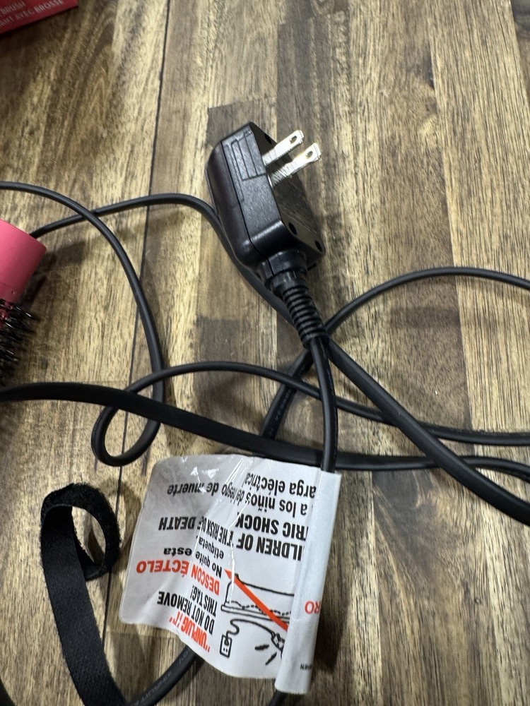 CAJ Beauty Volumizing Dryer Brush