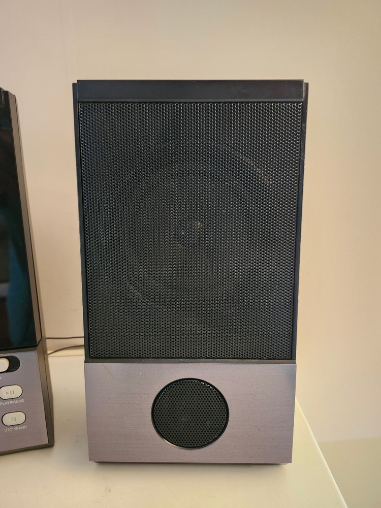 Mini Stereo W/Digital Display. CD Player & Speakers