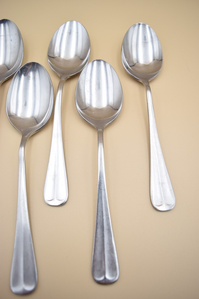 19pc Northland Post Road Flatware Set Dinner Salad Forks Tablespoons Teaspoons