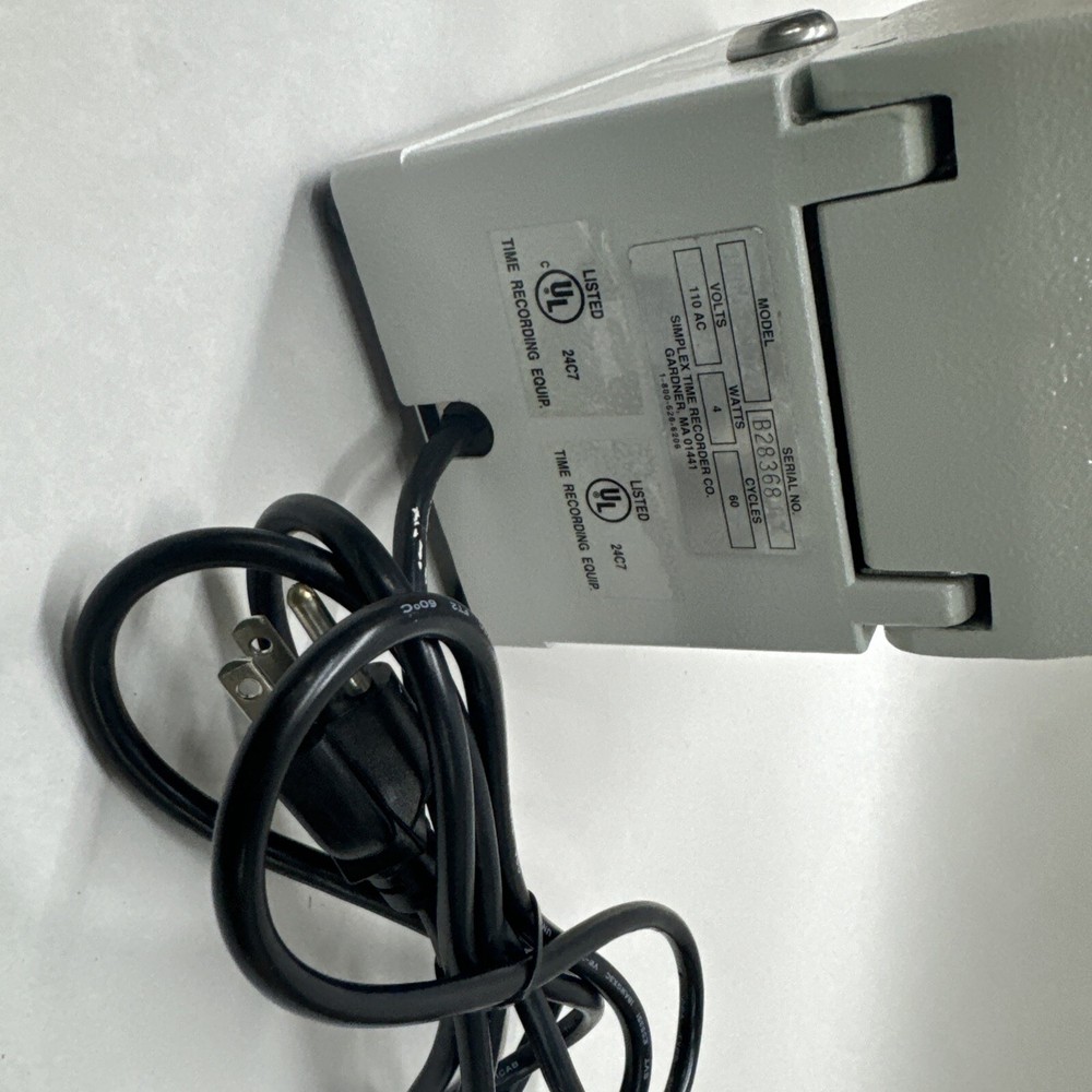 SIMPLEX MODEL 1605-9002 - Consecutive PAYROLL TIME & DATE RECORDER LED W/ Key!