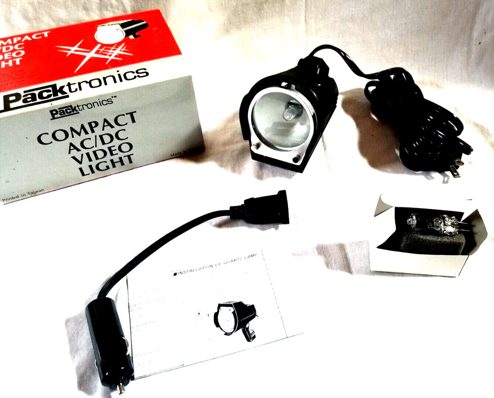 Packtronics Compact AC/DC Video Light Model LT-1 150 Watts w Mount Adaptor Cord