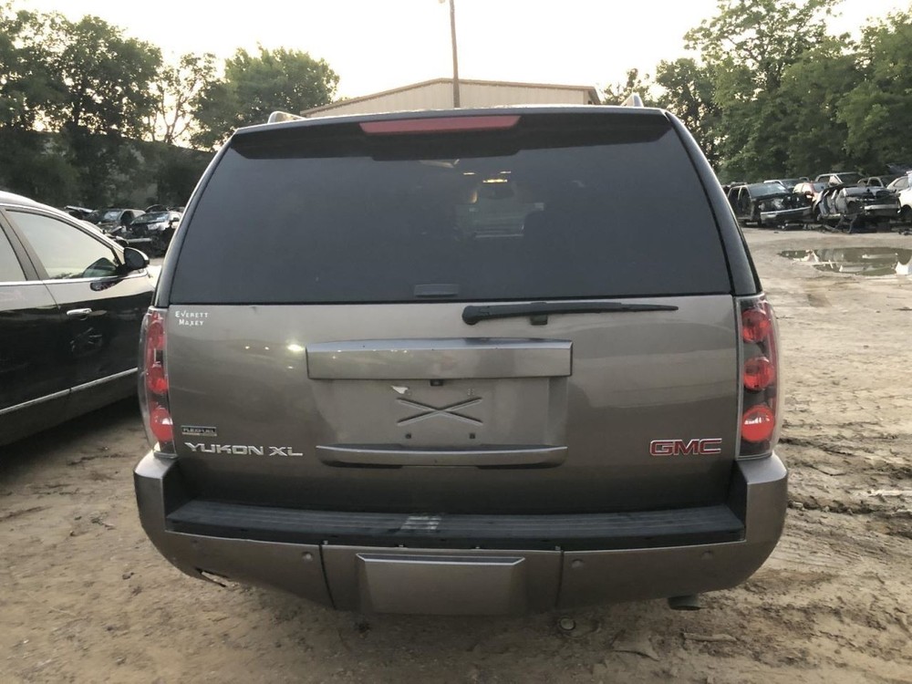 Sun Visor Left Driver Illuminated Fits 07-14 ESCALADE 965122
