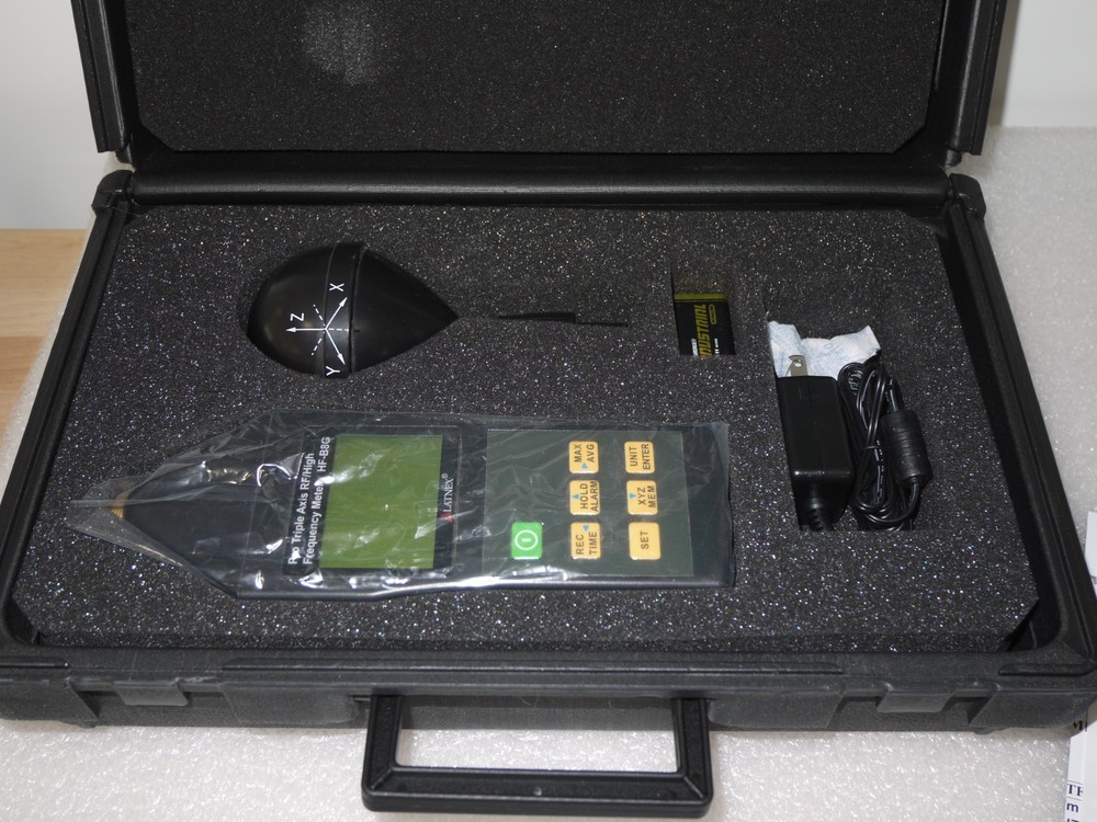 RF meter with triple axis for Cell and RF measurement.